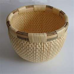 Handmade wicker bucket rice bucket folk craft wicker household traditional weaving bamboo basket bamboo basket rattan weaving