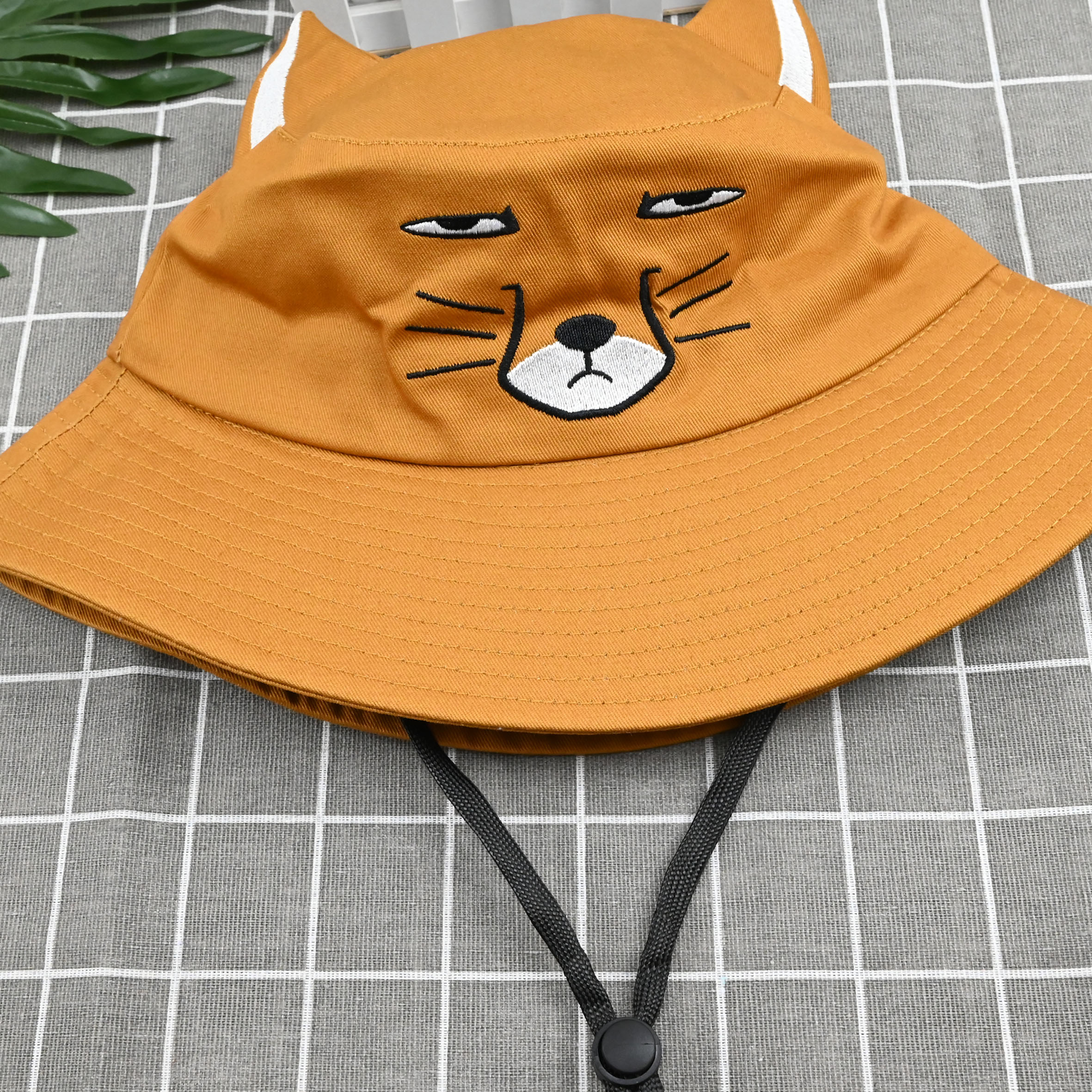 Tibetan fox cartoon fun casual single-sided flat-top wide-eaves double-eared fisherman hat star net red