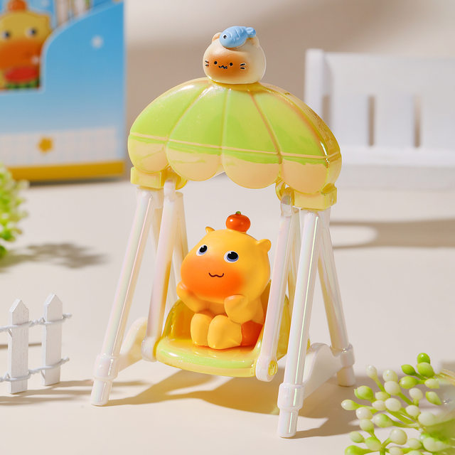 Authentic Capybara Lulu Expression Pack Swing and Shake Blind Box 2026 New Model Girl's Office Desktop Decoration