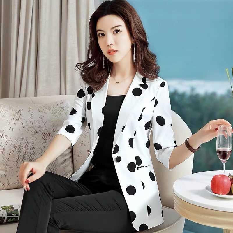 Printed Blazer for Women 2025 Summer and Autumn New Large Size Korean Style Slimming Trendy Versatile Fashion Blazer Printed Blazer for Women 2025 Summer and Autumn New Large Size Korean Style Slimming Trendy Versatile Fashion Blazer