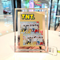 TNT era juvenile group neighborhood glass photo frame Song Yaxuan Ma Jiaqi Ding Cheng Xin HD Write a real swing stand