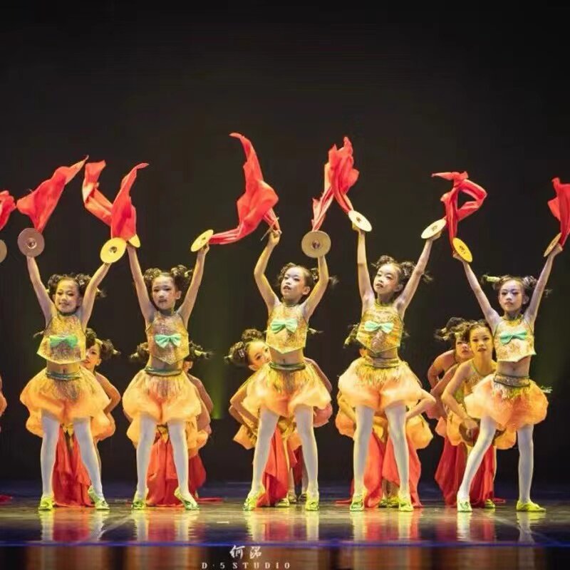 The 11th Xiaohe style Niuniu dance flower cymbal with the same children's performance costume New Year's Day festive opening dance performance costume