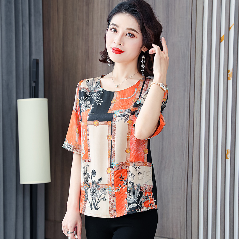 Mother summer clothes 2022 new printed snow-spinning shirts women Summer fashion Belly Pie for short sleeves Short sleeves Summer-style blouses