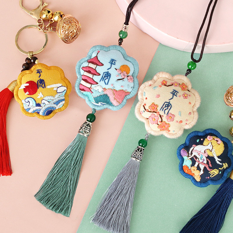 DIY handmade gifts are especially memorable and high-end birthday gifts for girlfriends, boys, girls, teachers