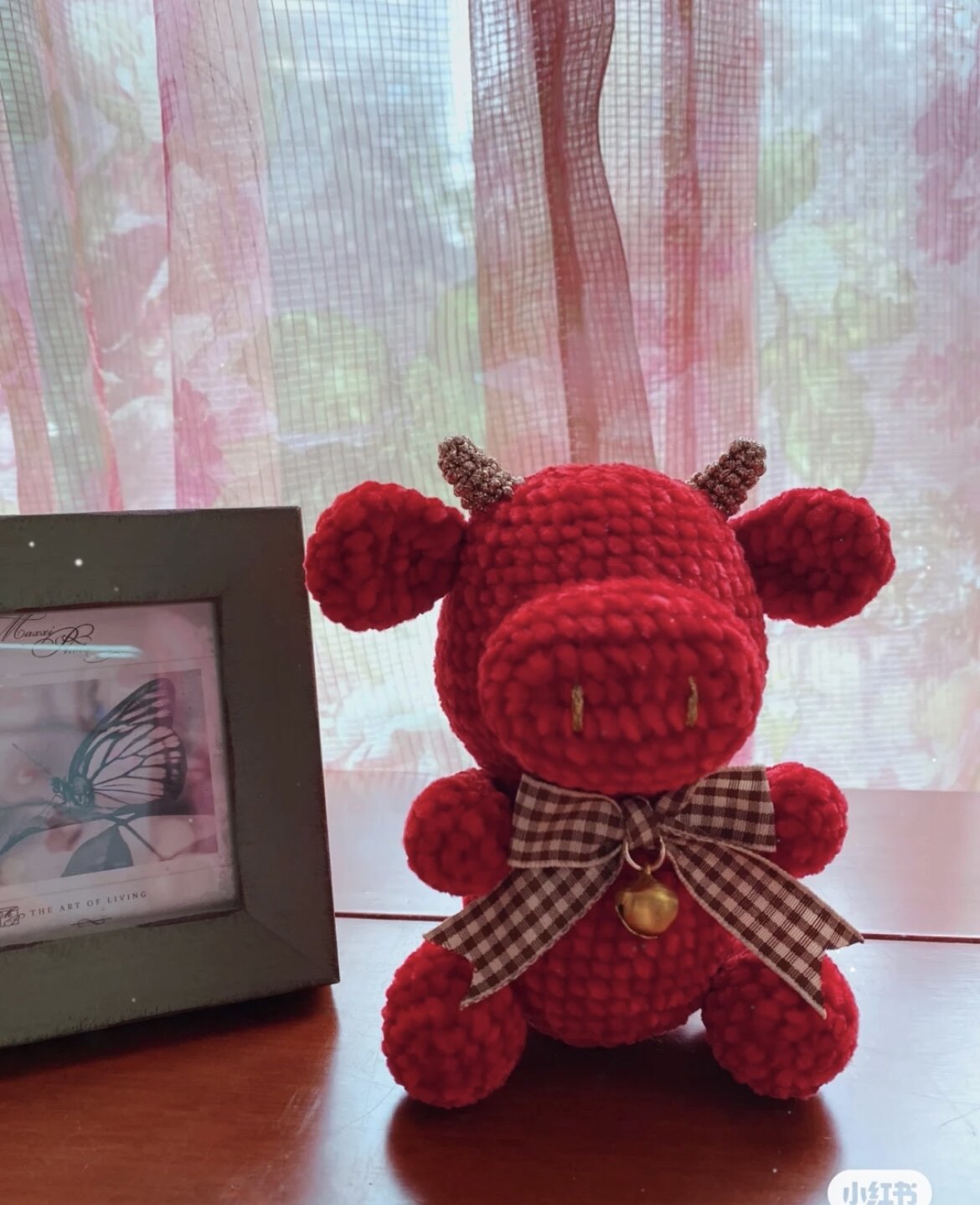 Relieve boredom handmade diy wool crochet Xiao Zhan the same rose cow crochet graphic doll