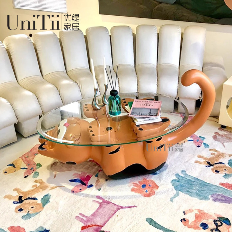 Gaffy cat tea table Nordic art chic bizarre small tea table small family type glass small table cartoon