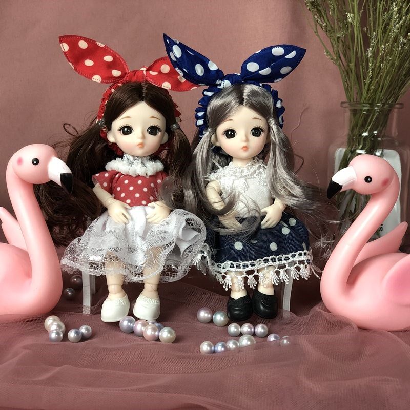 8 minutes 17 cm Barbie dolls set clothes can be changed to fit 13 joints adorable Ye Ri Princess Toy girl