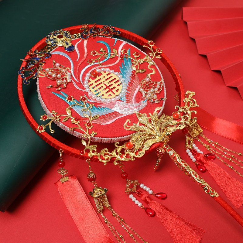 Chinese embroidered troupe fan wedding bride ancient wind out of marriage yet fan show and fan long handle finished product diy material bag