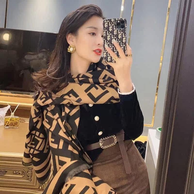 2021 new Korean version online red letters scarf women's spring autumn winter imitation cashmere warm 100 hitch collar dual-use shawl