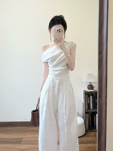 Белая летняя футболка с коротким рукавом с узкими плечами, французский стиль, изысканный стиль