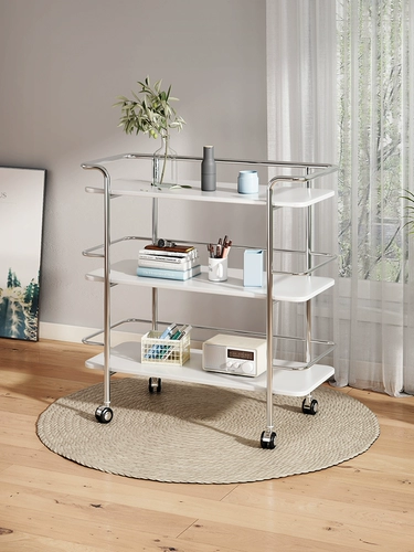 Датский дизайнерский средний средний достопримечательности. Маленькое доверие поставило на полку