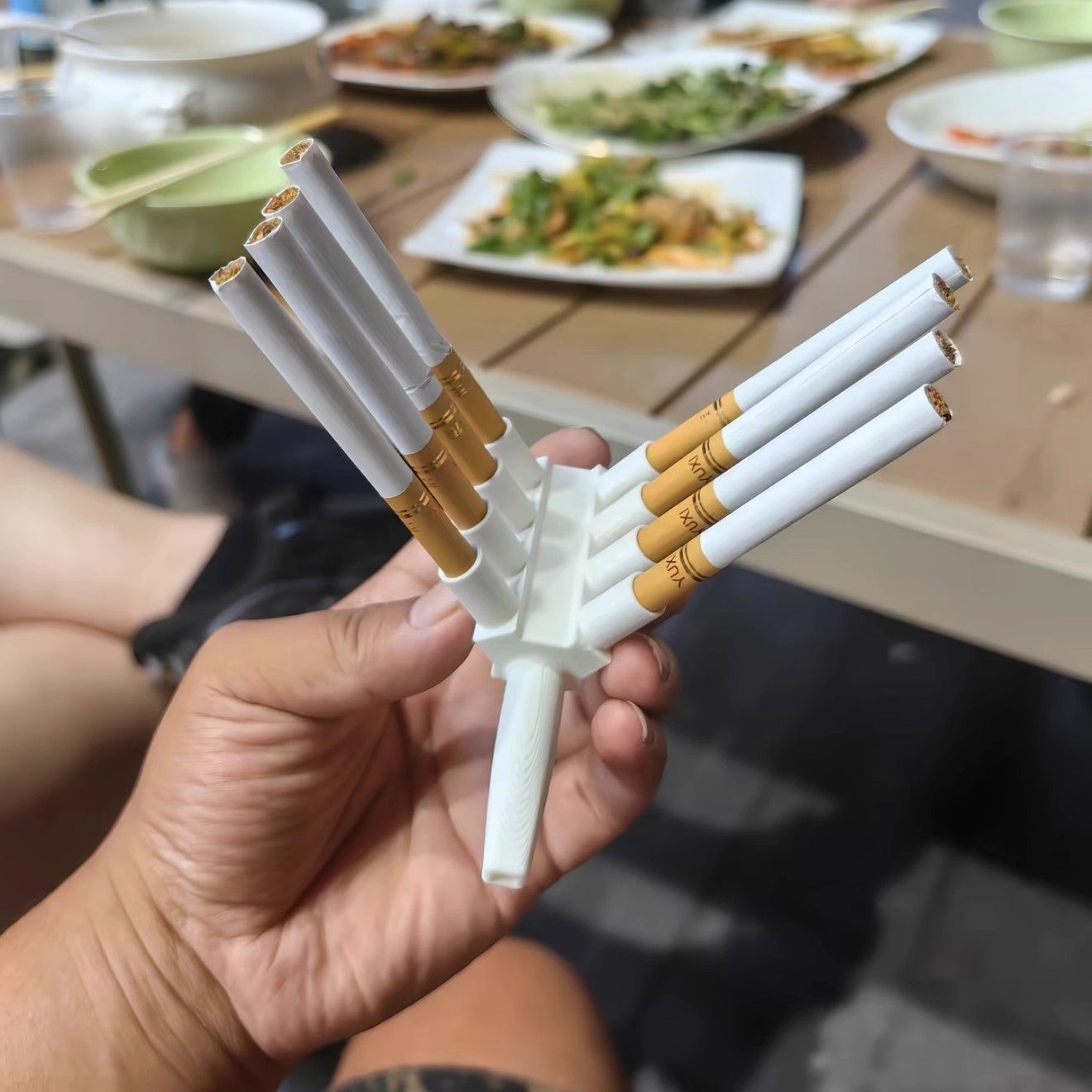 world.taobao.com: 3d printed v8 cigarette holder, real men only smoke v8  engine cigarette holder, prank toy: ali b2c mall,  toy/animation/model/animation/model/animation/board game, creative  toys/tricky/funny/electronic,-taobao-everything you want all 