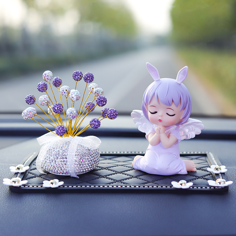 The new all the way flat Anne car interior decoration ornaments center console car supplies Daquan goddess high-end women