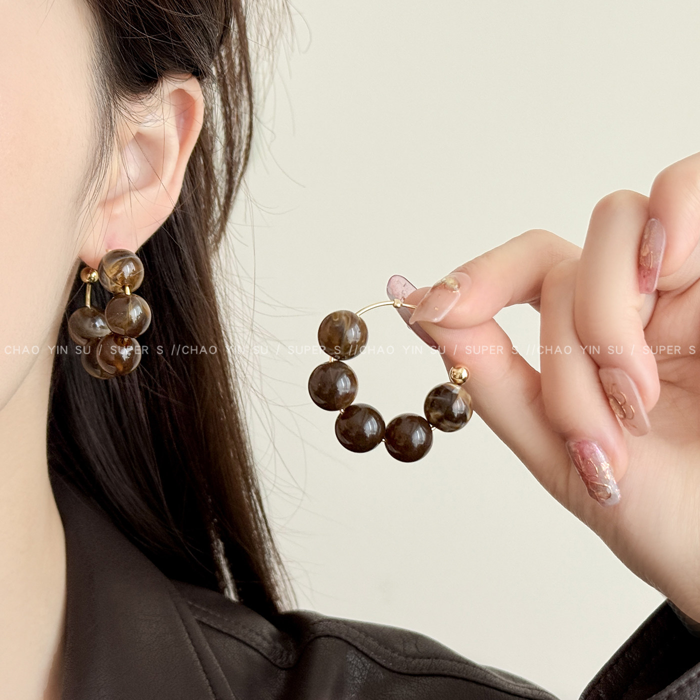 Maillard Coffee-Colored Beaded Earrings for Women 2025 New Autumn and Winter Design Earrings with a Retro Elegant and Versatile Style