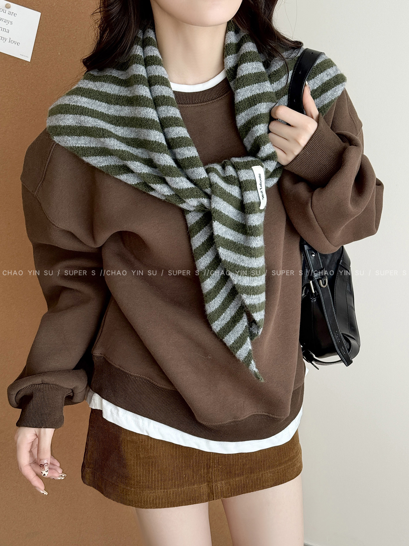 Korean-Style Striped Knitted Large Triangle Shawl for Women, Fashionable Autumn and Winter Outerwear, Neck Scarf, Warm Neck Protector, Neck Scarf Accessory