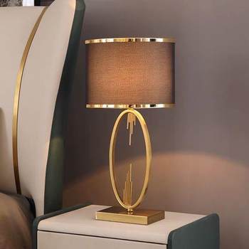 Light Luxury Modern American-Style Table Lamp for Living Room, Bedroom, Bedside Table Decoration, Home Use, Simple Nordic Style, High-End Bedside Lamp