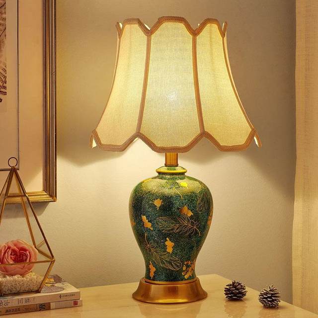 Living Room Decorative Table Lamp Nordic Simple Modern Light Luxury American Ceramic Warm Bedroom Bedside Table Green Remote Control Lamp