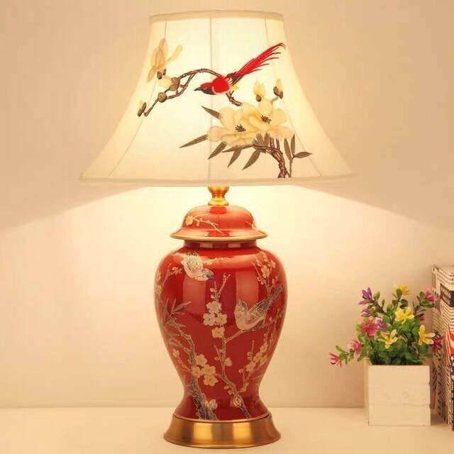 American Retro Ceramic Table Lamp Chinese-Style Living Room Sofa Corner Wedding Red Festive Bedroom Decoration Bedside Table Lamp