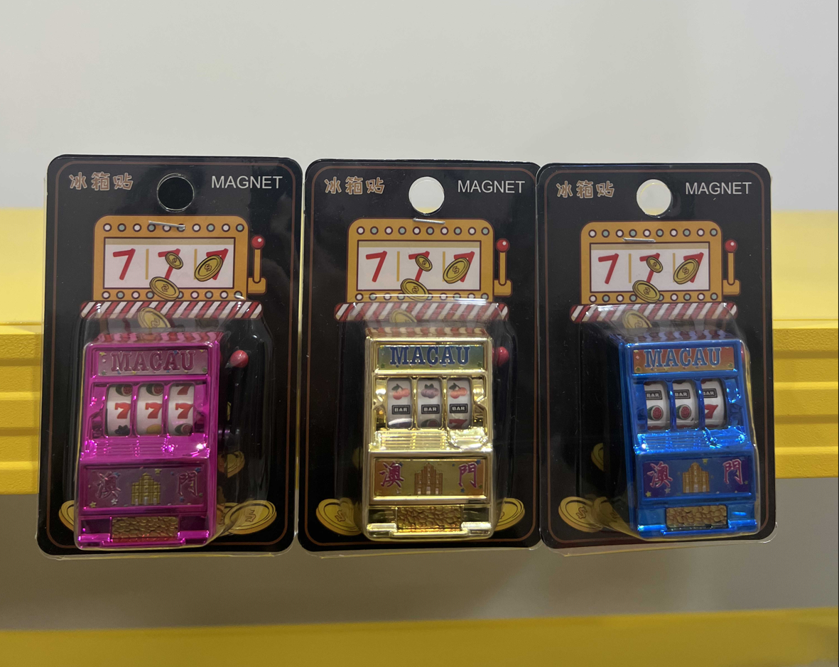 澳门老虎机冰箱贴金色蓝色玫红色可选水果机可摇动-淘宝网