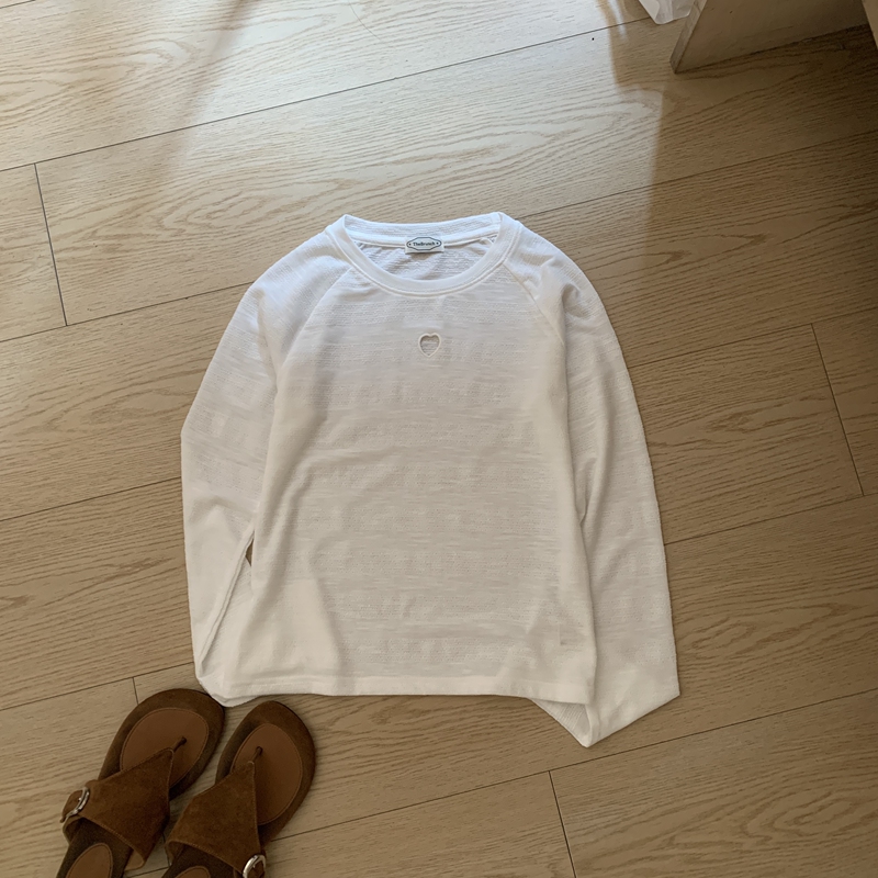 Korean Single-Layer Heart-Shaped Hollow Design Patchwork Lace White Long-Sleeve T-Shirt Women's Base Shirt Top Korean Single-Layer Heart-Shaped Hollow Design Patchwork Lace White Long-Sleeve T-Shirt Women's Base Shirt Top
