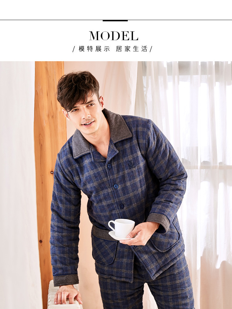 Bộ đồ ngủ cotton cotton tiêu chuẩn của Mỹ mùa thu và mùa đông ba lớp bông kẻ sọc ấm áp có thể mặc bên ngoài bộ đồ dịch vụ gia đình pijama ngắn tay