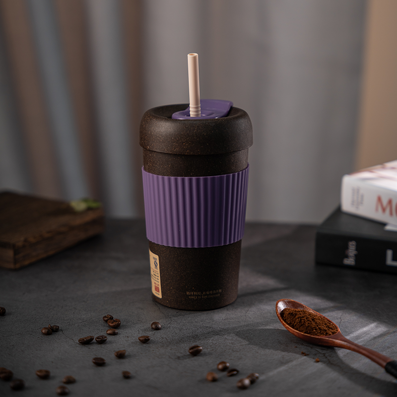Yuwu Life Coffee comes with a cup with a lid and a portable double-drinking cup silicone high-value straw cup with a high-level sense of ins