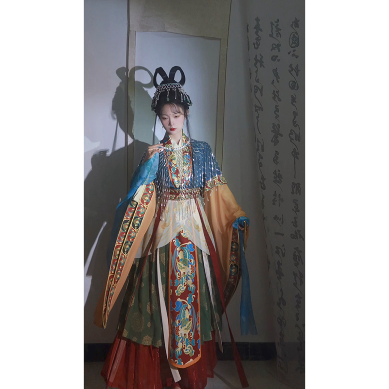 25-26赛季国家PTY足球队战袍美学与功能的交融