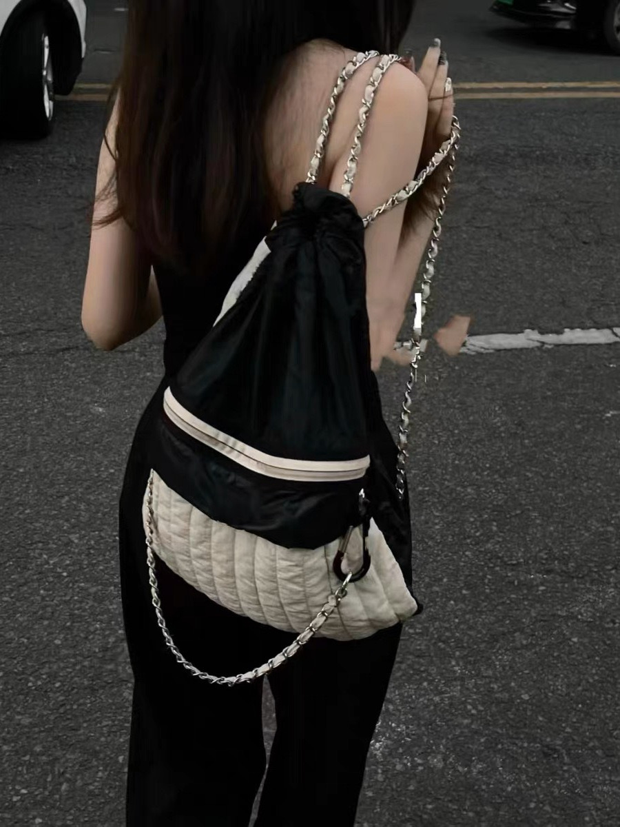 Jennie same black and white bicolor nylon double shoulder bag 2023 new hit and color casual commuter backpack woman-Taobao