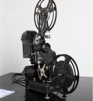 French Antique 20s Hand-powered Powered Hundreds of Movie Machines