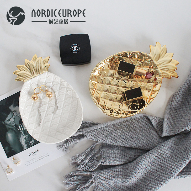 Nordic Creativity Golden White Pineapples Dish Ornament Containing box Jewelry Pan Ceramics Photo Swing Piece