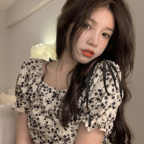 French-style floral blister sleeves Snow-shirts female short sleeves New low-spot shack shirt in summer 2022