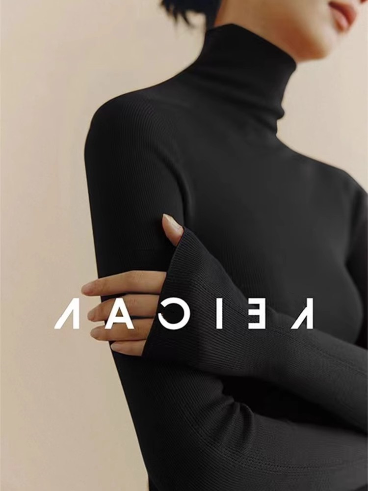 秋冬用のレディース向け、寒くて高級感のある黒のハイネックニットボトムシャツ、ストレートショルダーのスリムフィットソフトで柔らかなセーターインナートップ