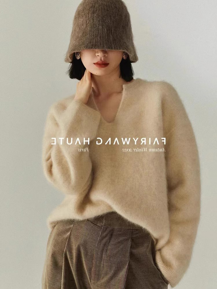 ミルキーフフの柔らかいワックスセーター、模造ミンクベルベットVネックニットセーター、女性用秋冬厚手高級ヨーロッパ商品トップ