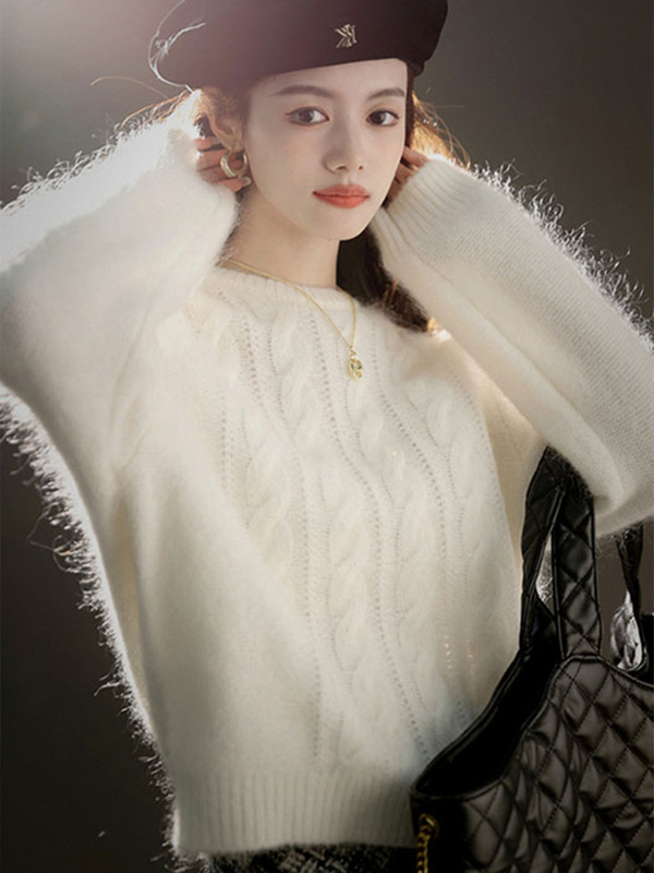Soft and Fluffy White Cable Knit Round Neck Sweater for Women, Autumn and Winter, Gentle Style, Short Inner Layer Knit Top