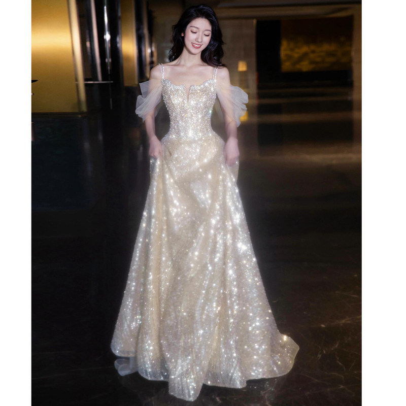 Champagne-Colored Evening Dress for Women, High-End, Light Luxury, Gold-Plated, Socialite Banquet Host, Sequined Vocal Solo Performance Costume