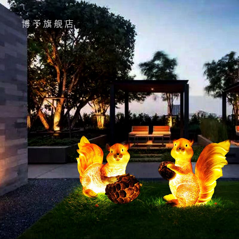 Solar cartoon animal lights outdoor glowing squirrel lights courtyard landscaping ornaments park villa lighting sketch lights