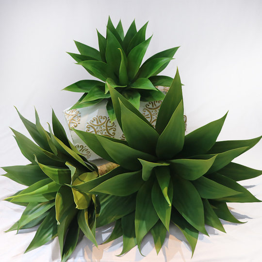 Simulation of agave tiger Pilan fake green plant Nordic tropical desert plant agave succulent plant landscaping decoration