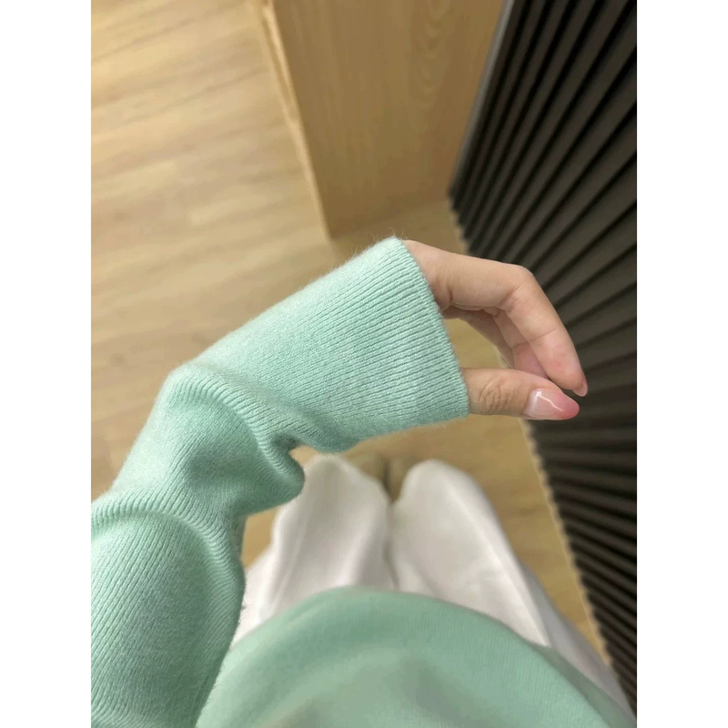 Cool Mint Green Soft Slim-Fit Knitted Sweater for Women, Autumn and Winter Stand Collar Base Layer Top for Layering Cool Mint Green Soft Slim-Fit Knitted Sweater for Women, Autumn and Winter Stand Collar Base Layer Top for Layering