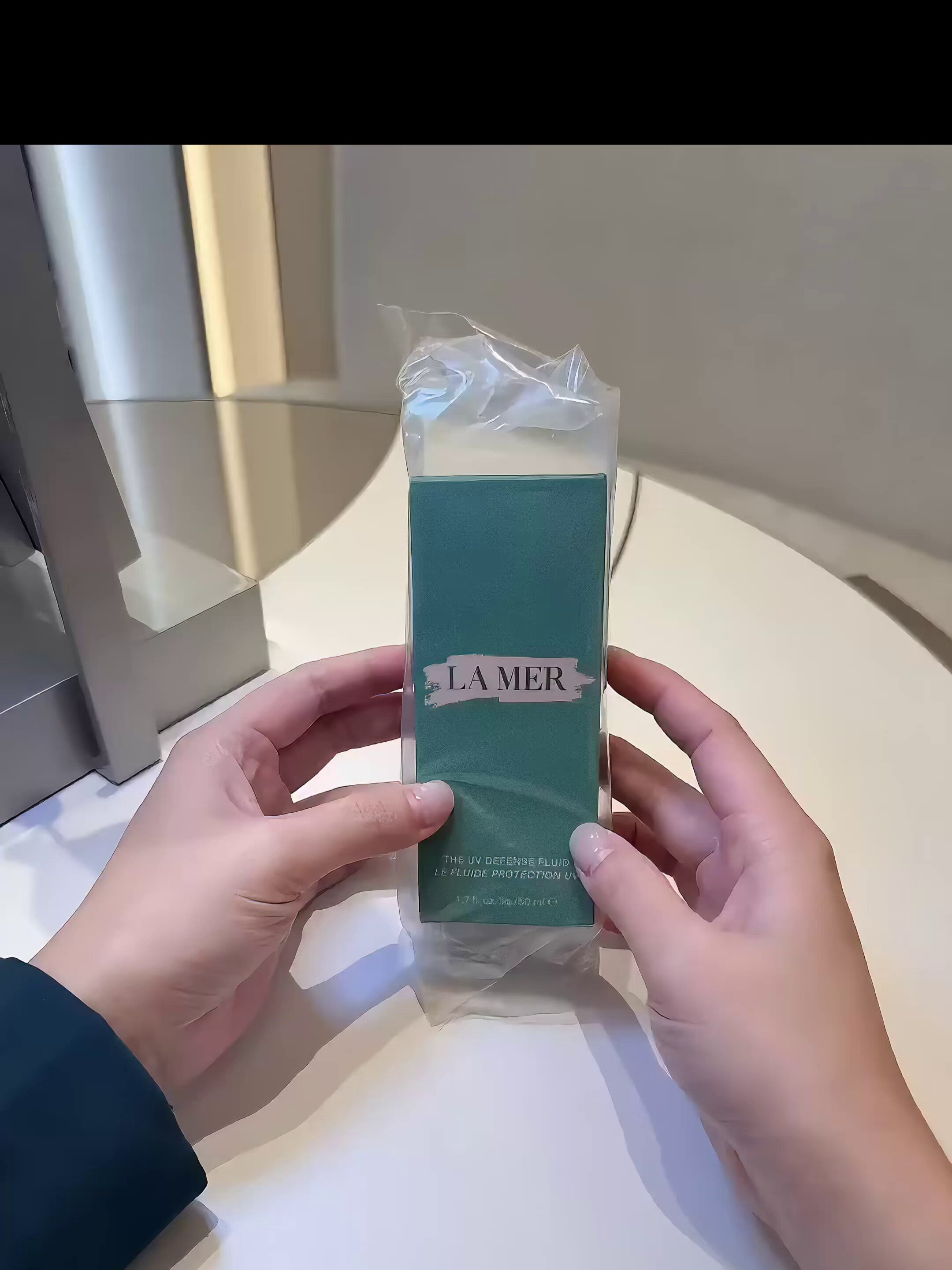 黄皮姐妹闭眼入的防晒天菜！海蓝之谜精华防晒乳液SPF50软壳隔离乳真的