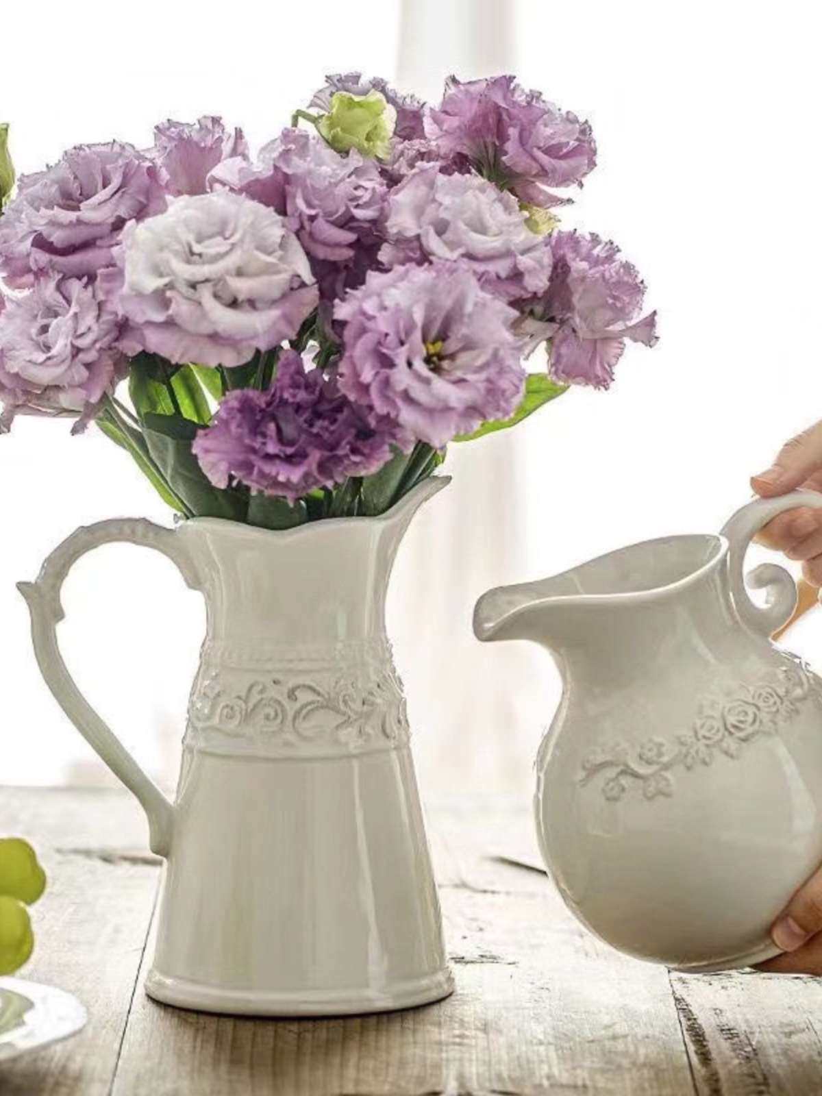 Face-relief ceramic vase European-style pure white milk pot cream wineroom bedroom dining table flower arrangement American-Taobao