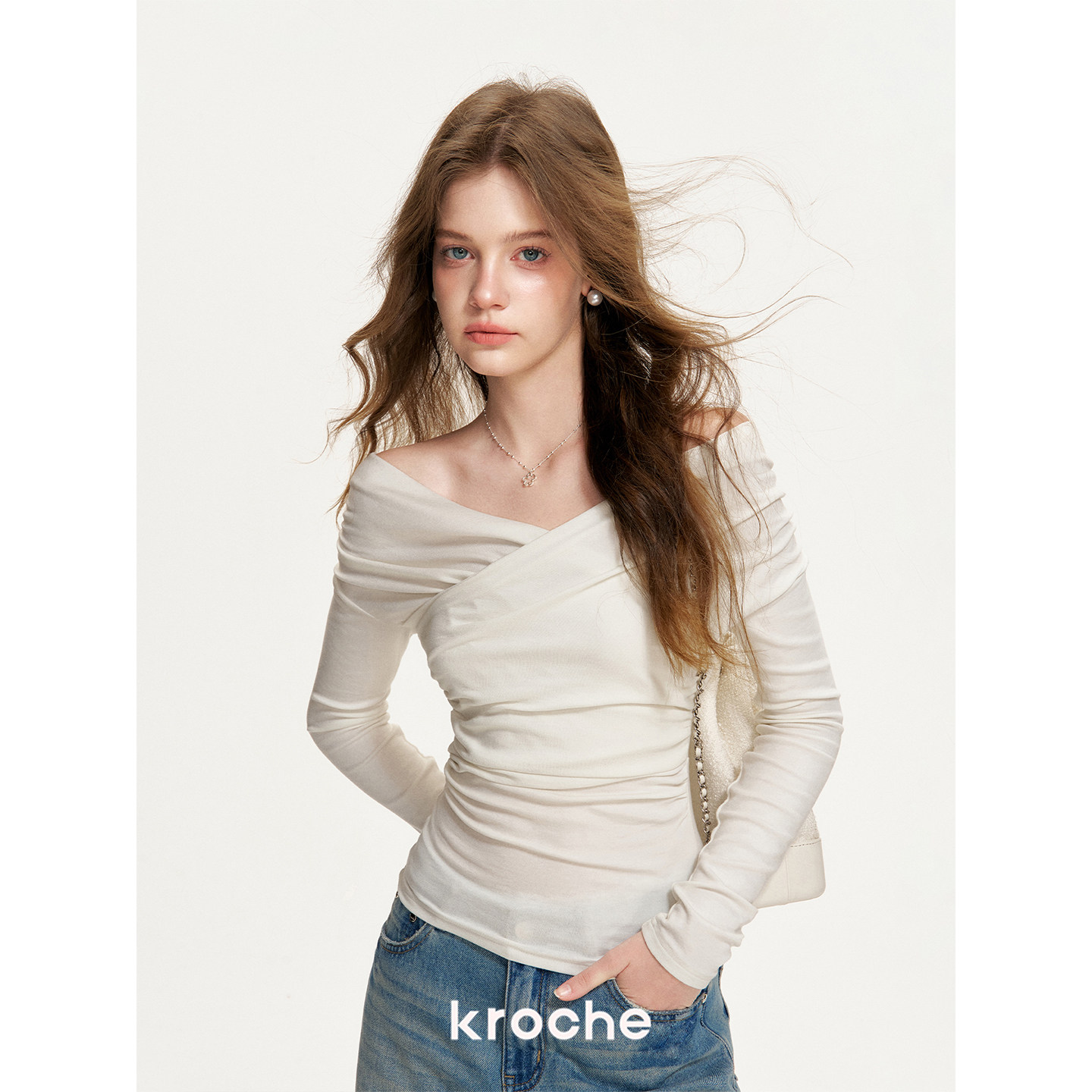 KROCHE オフショルダー 長袖 Tシャツ KE8047