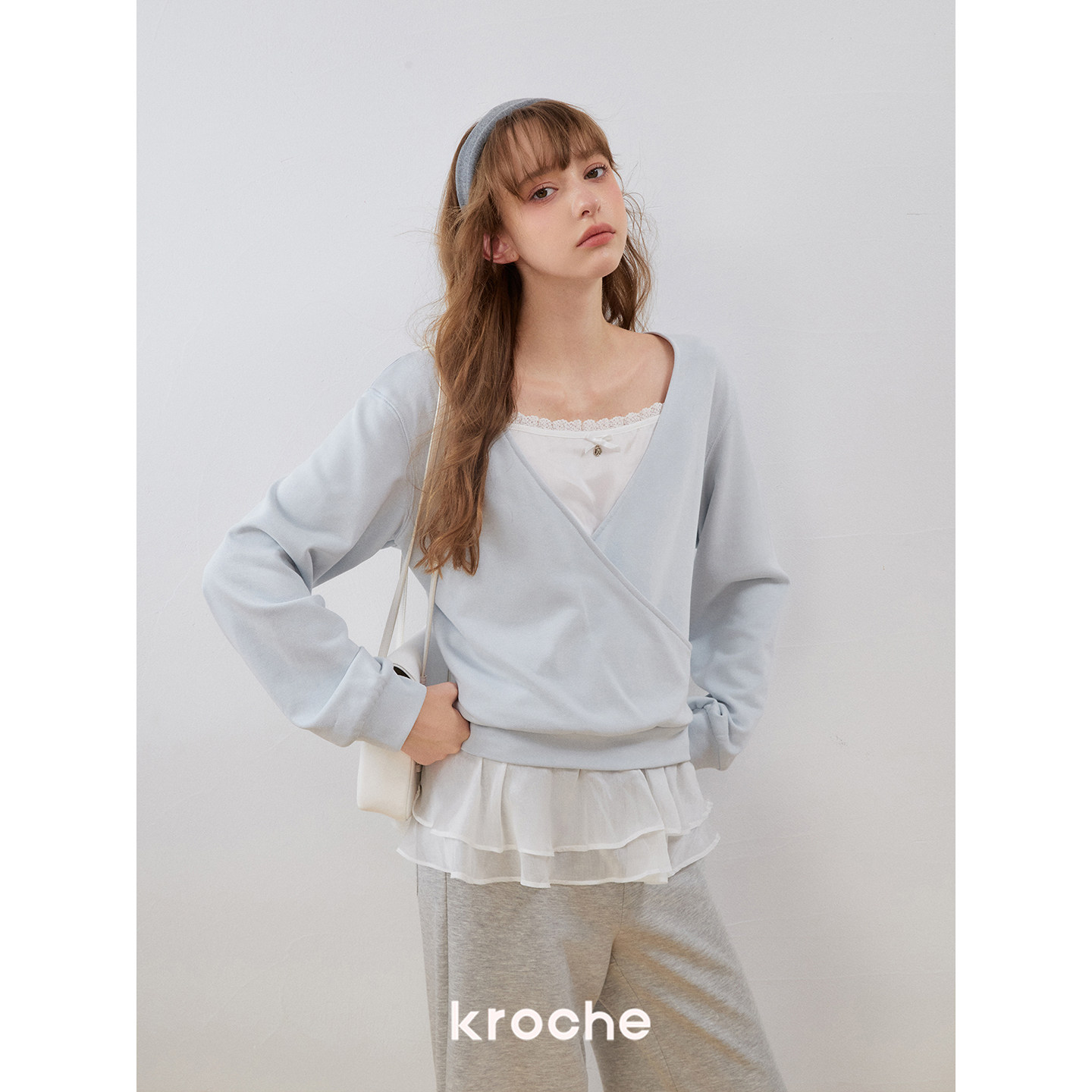 KROCHE レース Vネック ティアード 重ね着風 スウェット・パーカー KWF3042