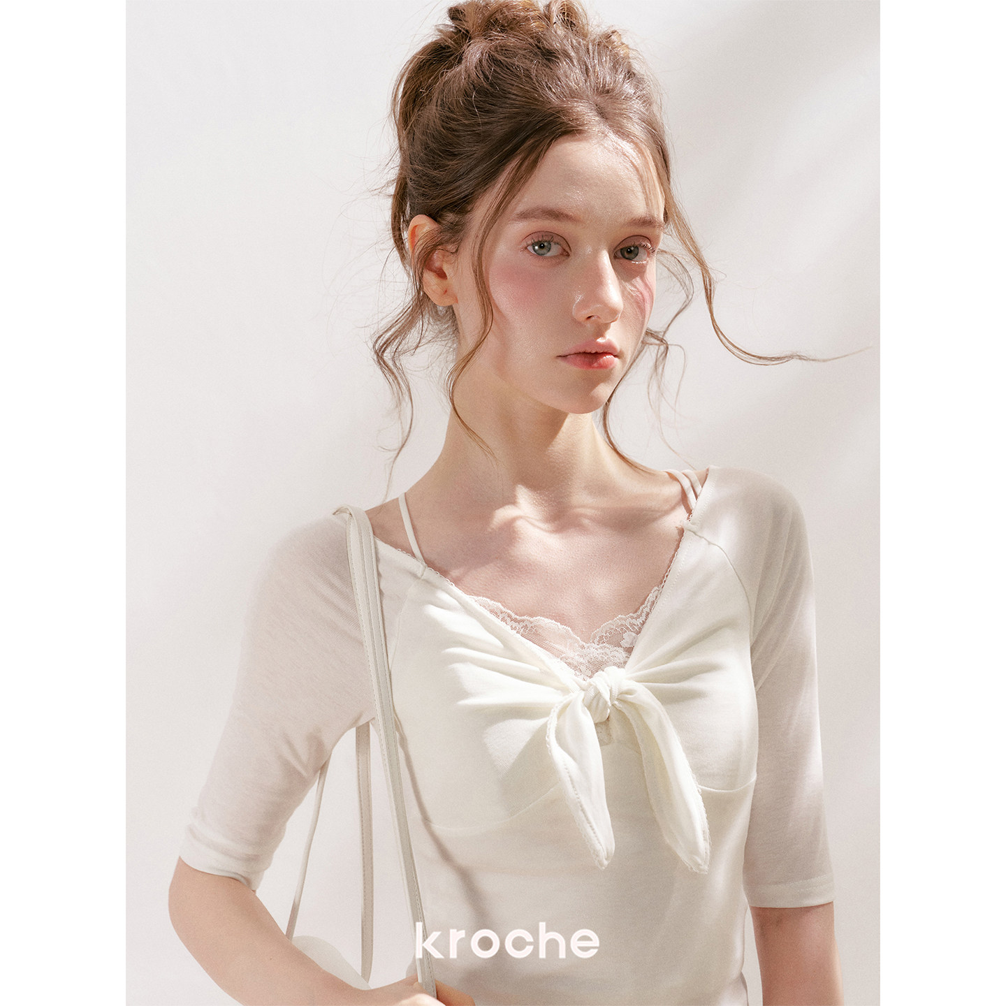 KROCHE リボン Tシャツ KEC8074