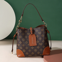 The Dnieatero Designer Special Cabinet brand Pavilion Love Discrete Missed Some Strange Prince