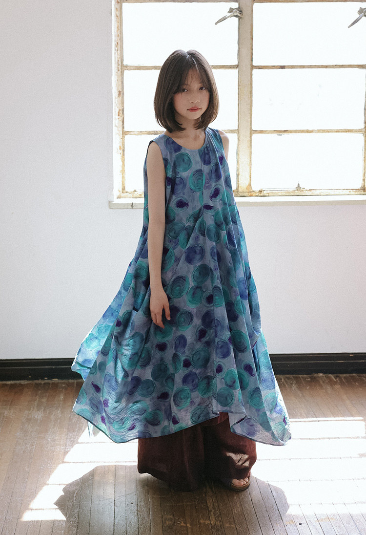 KUUYOO立体裁剪无袖波点连衣裙中大童夏季宽松背心长裙女童裙子 — 1