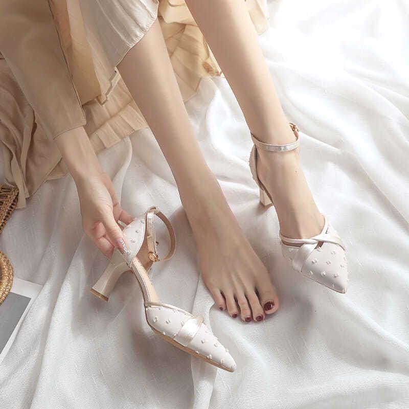 Cheongsam shoes versatile women's 2022 new retro improved summer good-looking high-heeled shoes with cheongsam shoes