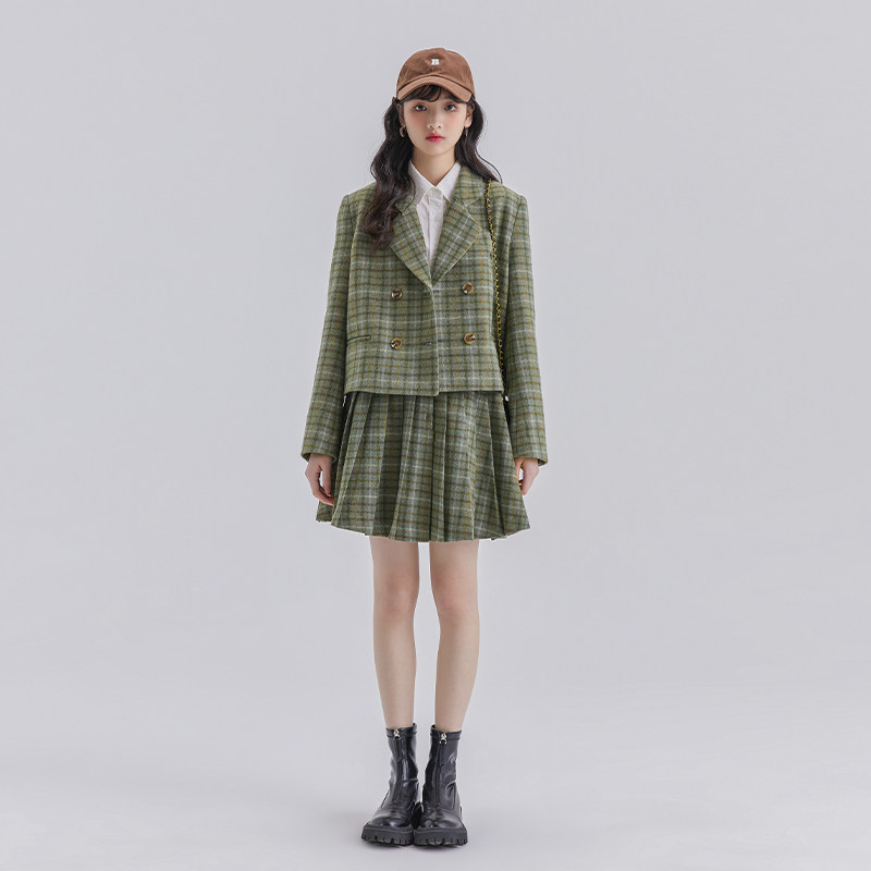 A small deer's puff spring sun green inn fine textile wool coat 100 plexe half skirt early spring new up new