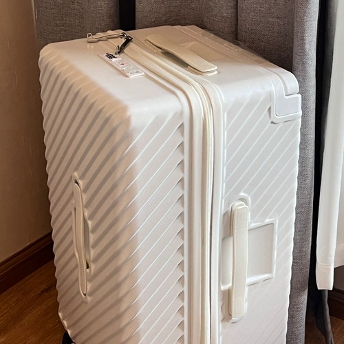 Качественный вместительный и большой чемодан, взрывобезопасная коробка с молнией для путешествий