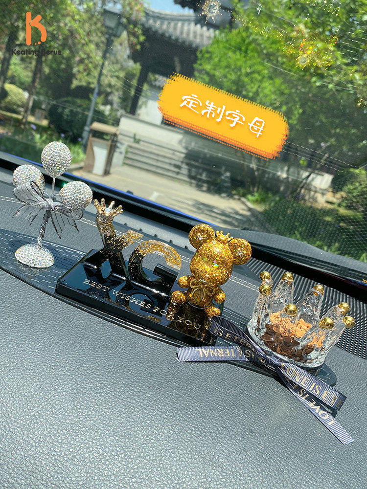 Porsche BMW car swing piece On-board Pendulum Letter Custom Adornment Grand Total Net Red Upscale Creative Lady