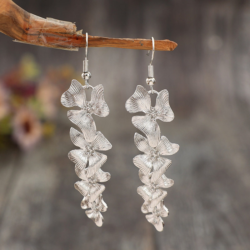 Elegant Floral Patchwork Long Tassel Alloy Earrings | Vintage Women's Jewelry